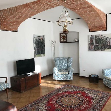Bed & Roses “Gege” Apartment Ла Мора Екстериор снимка