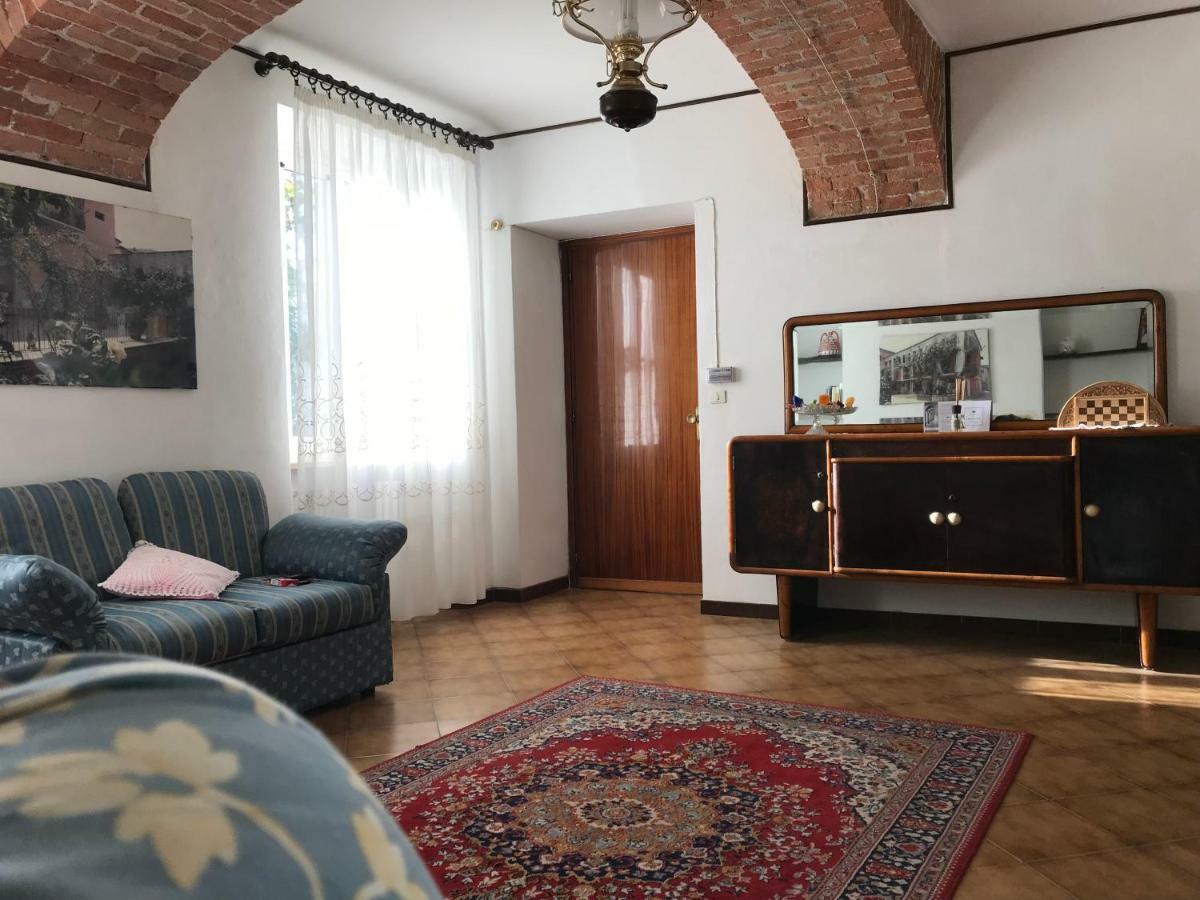 Bed & Roses “Gege” Apartment Ла Мора Екстериор снимка